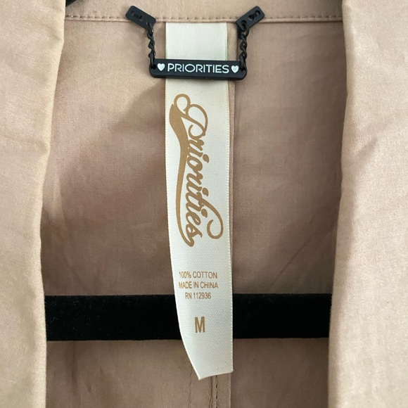 - Priorities Jacket - Picture 4 of 6